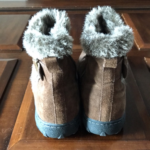 Women’s size 7M khombu Lindsey brown leather/faux fur zip up ankle boots - Picture 3 of 7